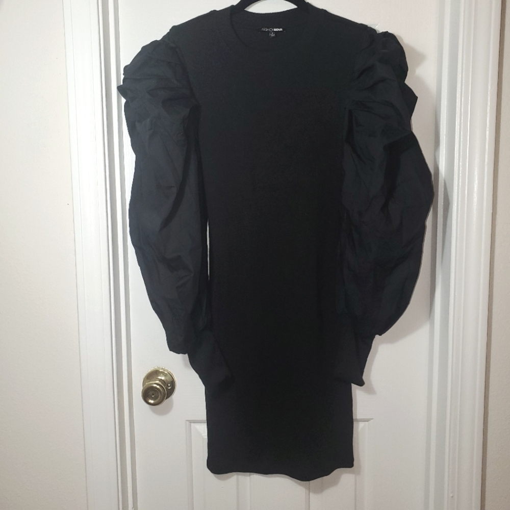 Fashion Nova -Heart So Much Mini Dress